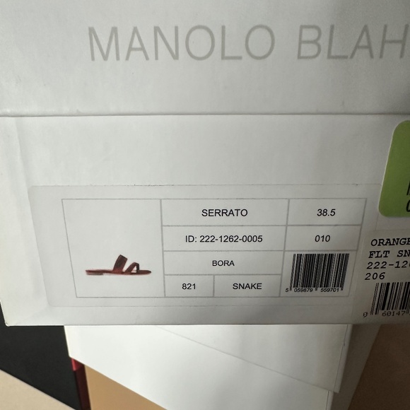Manolo Blahnik Serrato Snake Sandals - Picture 4 of 4